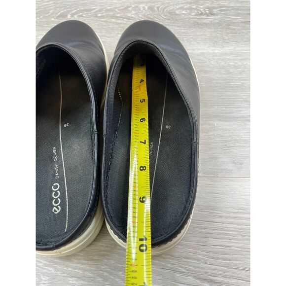 Ecco Soft Classic Women's Sneaker Closed Toe Leather 8.5 Black Mule Shoes - Picture 9 of 10
